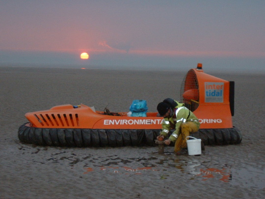 dee hovercraft sampling